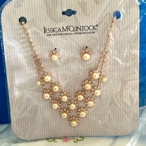 New Jessica McClintock Necklace and Earrings Set